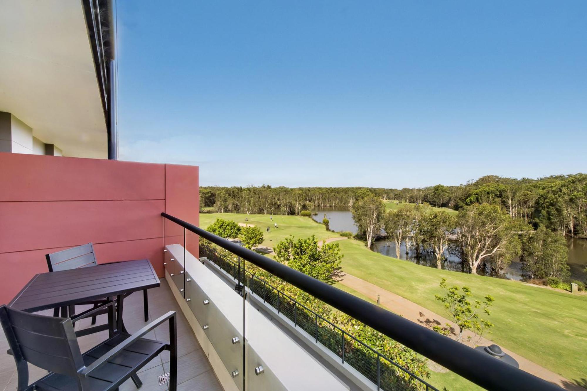 Mercure Kooindah Waters Central Coast Wyong Esterno foto